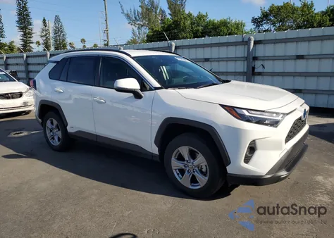 2024 Toyota Rav4 Xle from USA, damaged, VIN JTMRWRFV0RD270512